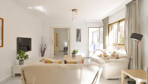 C09 Roomy Luminous 5 Bedroom in Town - Foto 3