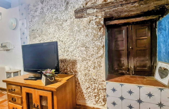 Charming Apartment With Beautiful Views in old Town of Cuenca - Photo 13