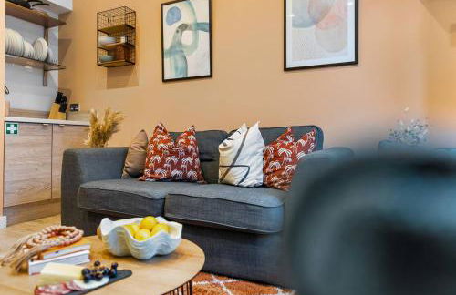 Aylesbury House 3 En-suite Bedrooms Parking Pets - Photo 24