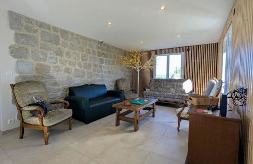 Gîte spacieux pour 10 pers. avec grand jardin à Tence - FR-1-582-528 - Foto 7