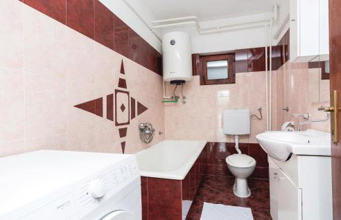 Five-Bedroom Holiday Home In Suhovare - Foto 40