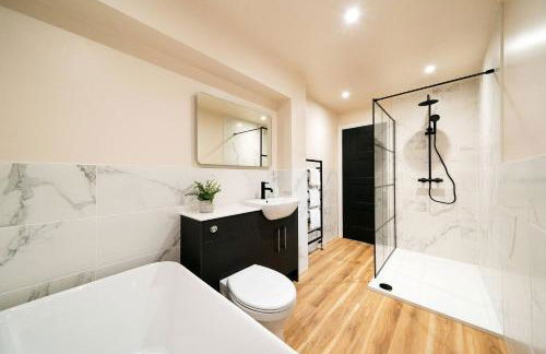 At The Castle - Foto 26