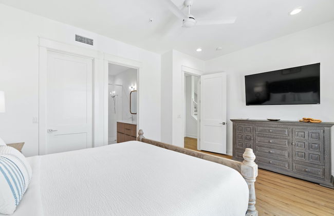 Beach House - Elevated Escape by PHG - Photo 15