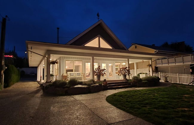 The White House - Photo 30