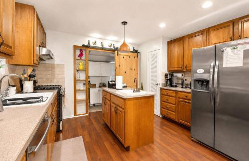 2 Homes • Hot Tubs x2 • Heated Pool • Fire Pit - Foto 50