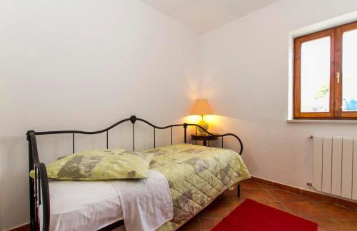 Elegant 4-Bedroom Villa with Private Pool and Amazing Sea Views - Photo 22