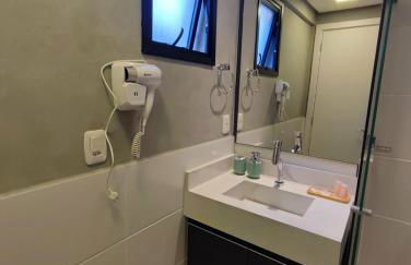 Studio em frente Parque Farroupilha com garagem - Foto 15