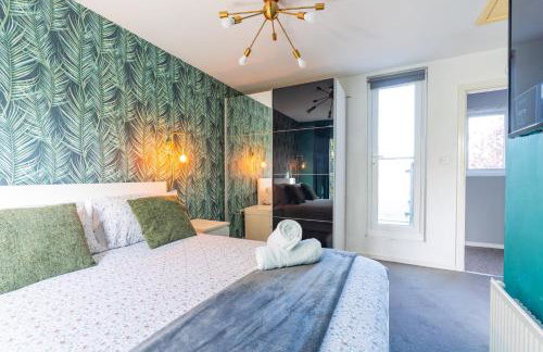 Cheerful 4-bedroom house with multiple car parking - Foto 16