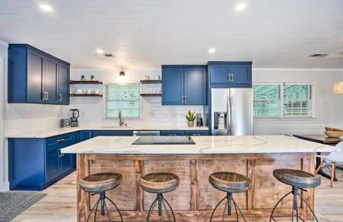 Walk to Dining, Coffee. Ping Pong, Bikes, Fire Pit - Photo 1