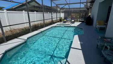 Spacious 2 en-suite BR, pool & spa retreat - Foto 3