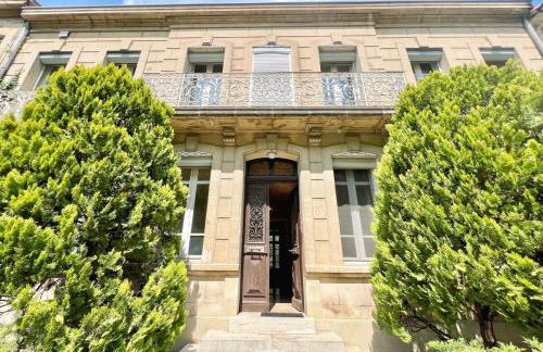 Bourgeois House - 16 personnes, Piscine, 6 chambres, 8 lits, 4 SDB, Centre-ville, CLIM - Foto 26