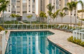 Apartamento novo com piscina 2 quartos self check-in perto do shopping - Foto 22