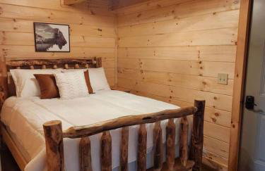 Group Friendly Cabin with Spa on the Deck near Tappan Lake in Ohio - Foto 2