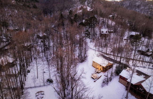 The Moondance Cabin by Lightfoot Stays Vacation Rentals - Photo 135