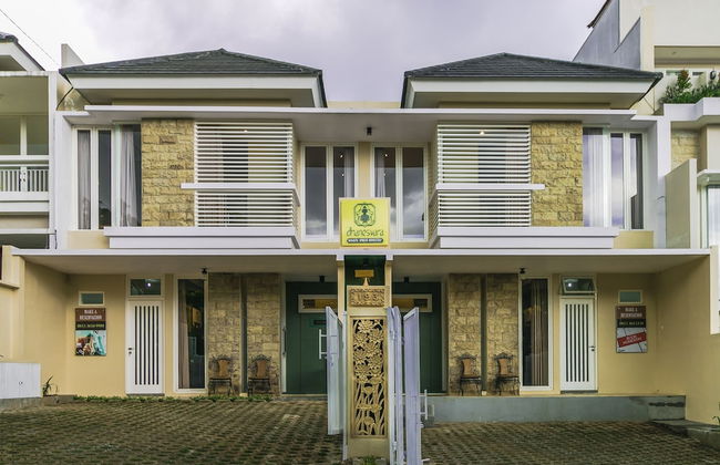 Dhanesvara Holistic Villa - Foto 13