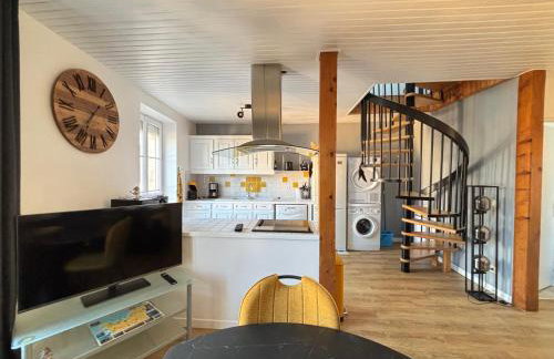 Mulberry duplex bien équipé 2 chambres petite vue sur mer plein centre d'Arromanches à 2 mn de la plage à pied et près de Bayeux au coeur des plages du débarquement - Foto 13