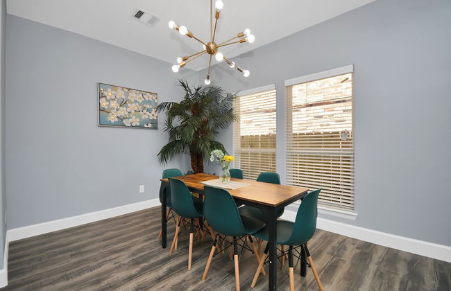 Cozy Retreat Near NRG Stadium, Free parking, Wi Fi - Foto 67