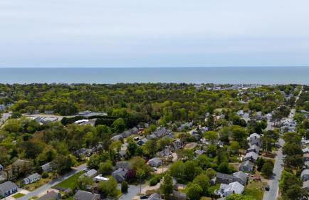 Cape Cod Cottage by Leavetown Vacations - Foto 26