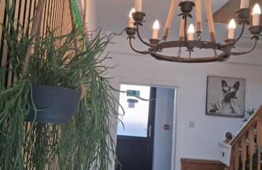 Crown House Studio Apartment - Foto 23