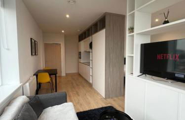 London Heathrow Airport Apartment Voyager House Terminal 12345 - EV electric and Parking available - Foto 1