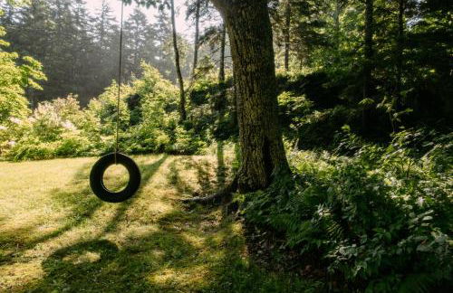 1850s Maine Farmhouse featured in Condé Nast Traveler with 11 Acres Near Water - Foto 56