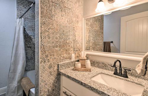 about 2 Mi to Pleasure Pier! Snowbird and Family Getaway - Foto 17