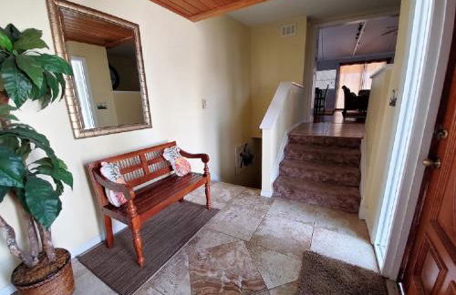 Oceanfront Beach House - Pool, Private Beach Access, Sleeps 12 - Foto 10