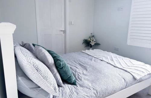 Waterside apartment, central Falmouth, Vi-spring king bed, gated parking - Foto 13