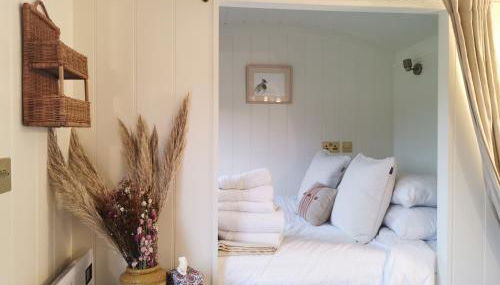 Lapwing Hut - Photo 5