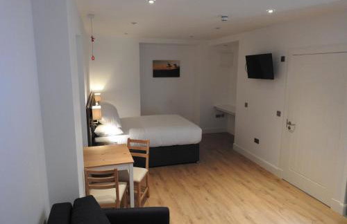 House of Juniper - Luxury Accessible Apartment - Photo 2