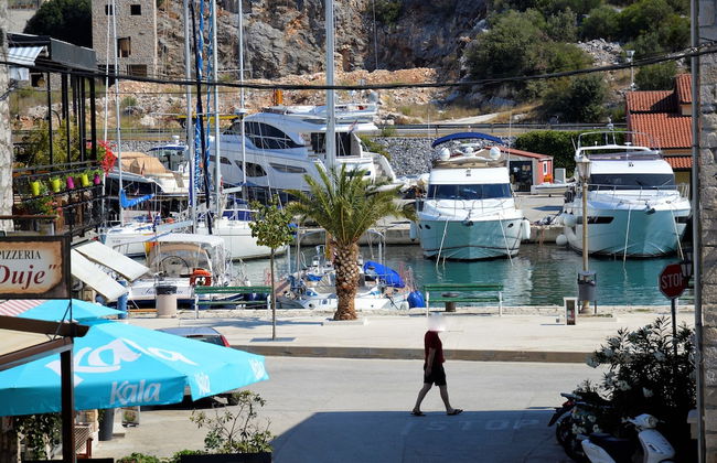 Sea-view Apartment - Sleeps 4, Parking & Balcony - Foto 20