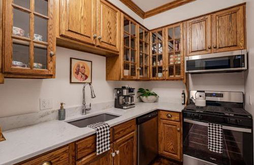 Akrons Werner House Historic 4 Bedroom Luxury - Foto 4