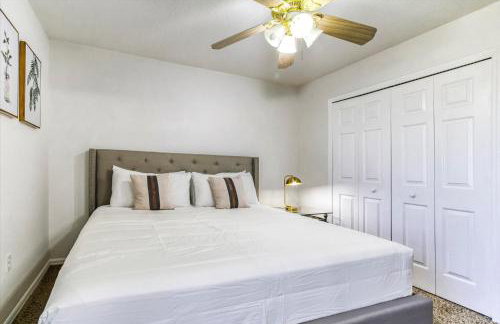 Large Home-Private Pool, Spa, and Pet Friendly Sleeps 12 - Foto 63
