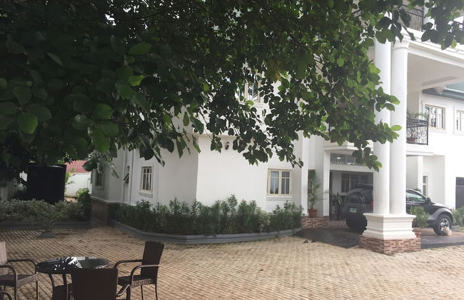 Amadi Villa - Photo 17