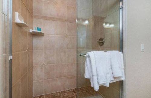 Villa Hibiscus-Waterfront-Free Heated Pool-Dock-Bikes-Other Amenities - Photo 27