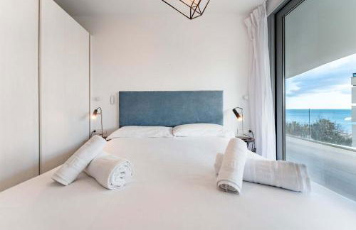 THE WAVE Apartamento de lujo con vistas al mar y parking privado - Foto 29