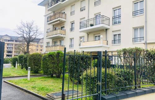 Beautiful Apartment near Geneva - Photo 15