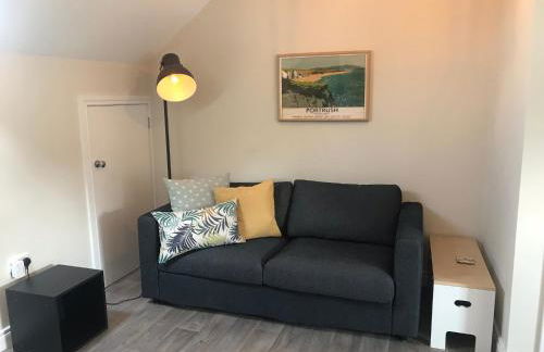 Bush House Accommodation - The Distillery - Foto 3