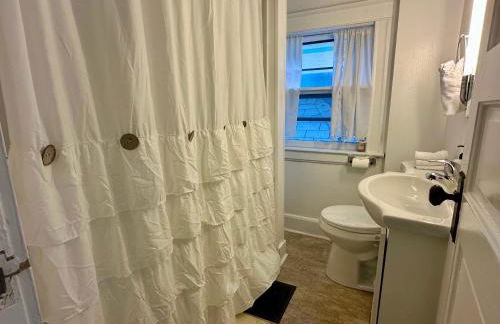 Westport Plaza Stay 2BR Cozy Escape - Foto 14