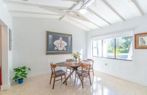 Renovated Apts with Kitchen, Fast WiFi, Smart TV, Roku & Pool Onsite 4 mi to Surfside Beach - Foto 40