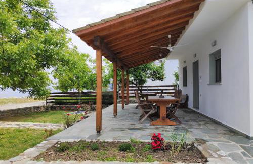 Το καλύβι στην Ανάληψη - Foto 3