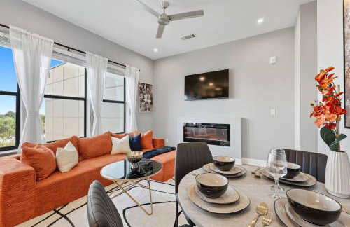 Skyline VIEWS, 5 mins to Downtown, Free Parking - Photo 5