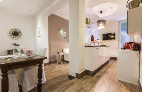 Lily's House, terrace and FREE Parking near Harbor - Photo 33