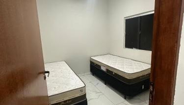 Apartamento centralizado com fácil acesso a BR153 - Foto 2