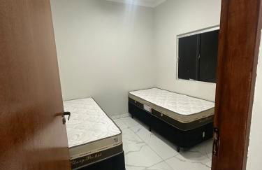 Apartamento centralizado com fácil acesso a BR153 - Foto 2