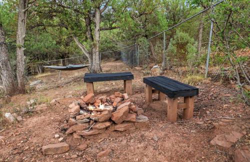 NEW! Hillside Getaway in the Pines, Games, Poker - Foto 19