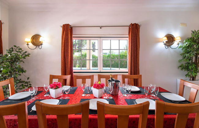 Aroeira Villa Sleeps 10 With Pool - Foto 22