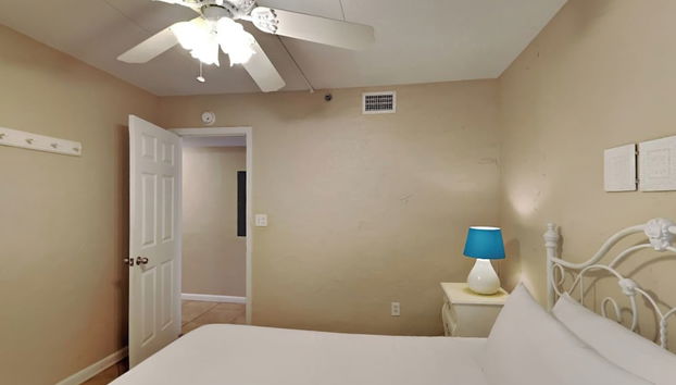 Ocean Breeze West #106 by Southern Vacation Rentals - Foto 4, Habitación