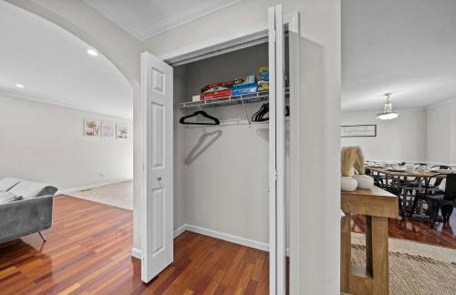 Spacious 6 BR Villa - Serene Scenic Mountain Escape - Foto 44