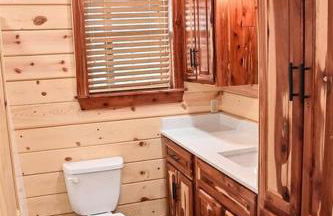 Cozy lakefront cabin with boat house and ramp on T - Foto 39